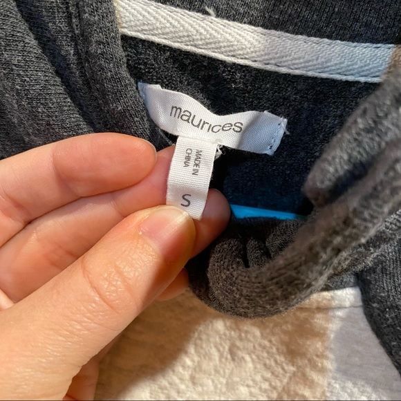 Maurices light sweatshirt - Picture 2 of 4